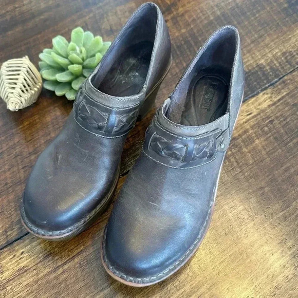 Born | “Skathi” Brown Distressed Leather Heeled Clogs with Braided Band - Picture 1 of 10